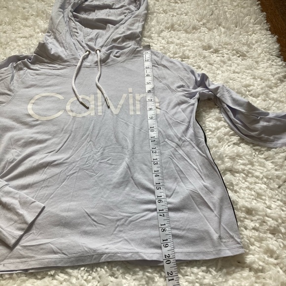 CALVIN KLEIN PERFORMANCE HOODED TEE - Picture 5 of 8